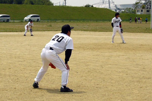サードを守る加藤さん